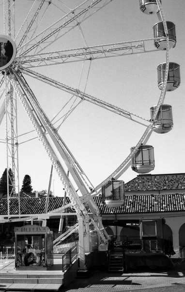 <strong>Quadrant of the wheel</strong><br> <!-- title -->
July 2024<br> <!-- date -->
Scanned BW negative<br> <!-- medium -->
Ilford FP4+ @ 200 ISO<br> <!-- film stock -->
Contax G1 + Zeiss Planar 45mm f/2 <!-- camera/lens -->
<br><br>
<em> <!-- inspiration/motivation -->
No description available yet.
</em>
